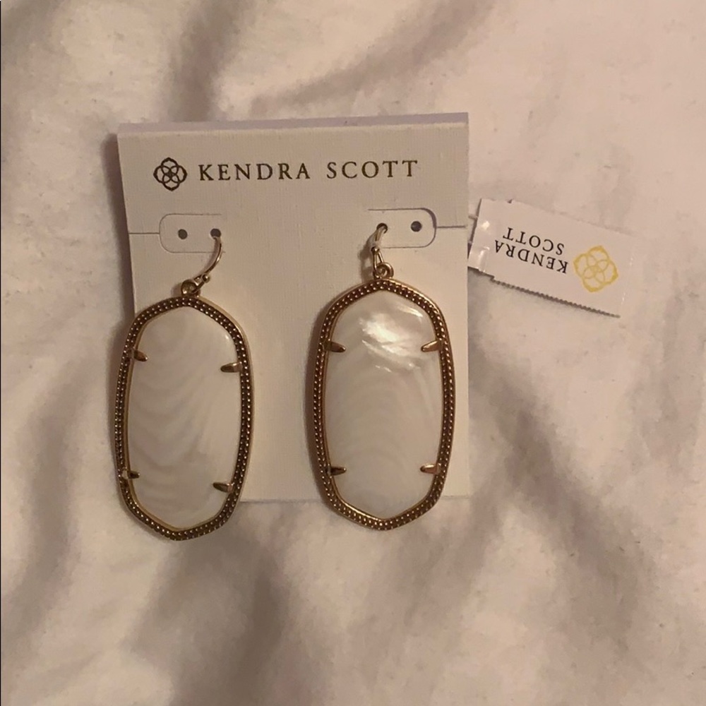 Kendra Scott white earrings